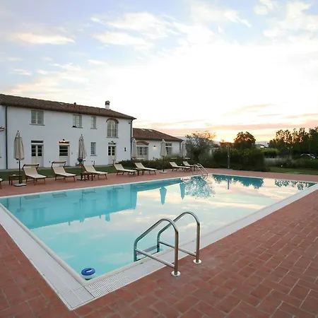 Alice Del Lago Country House Farm stay Pistoia
